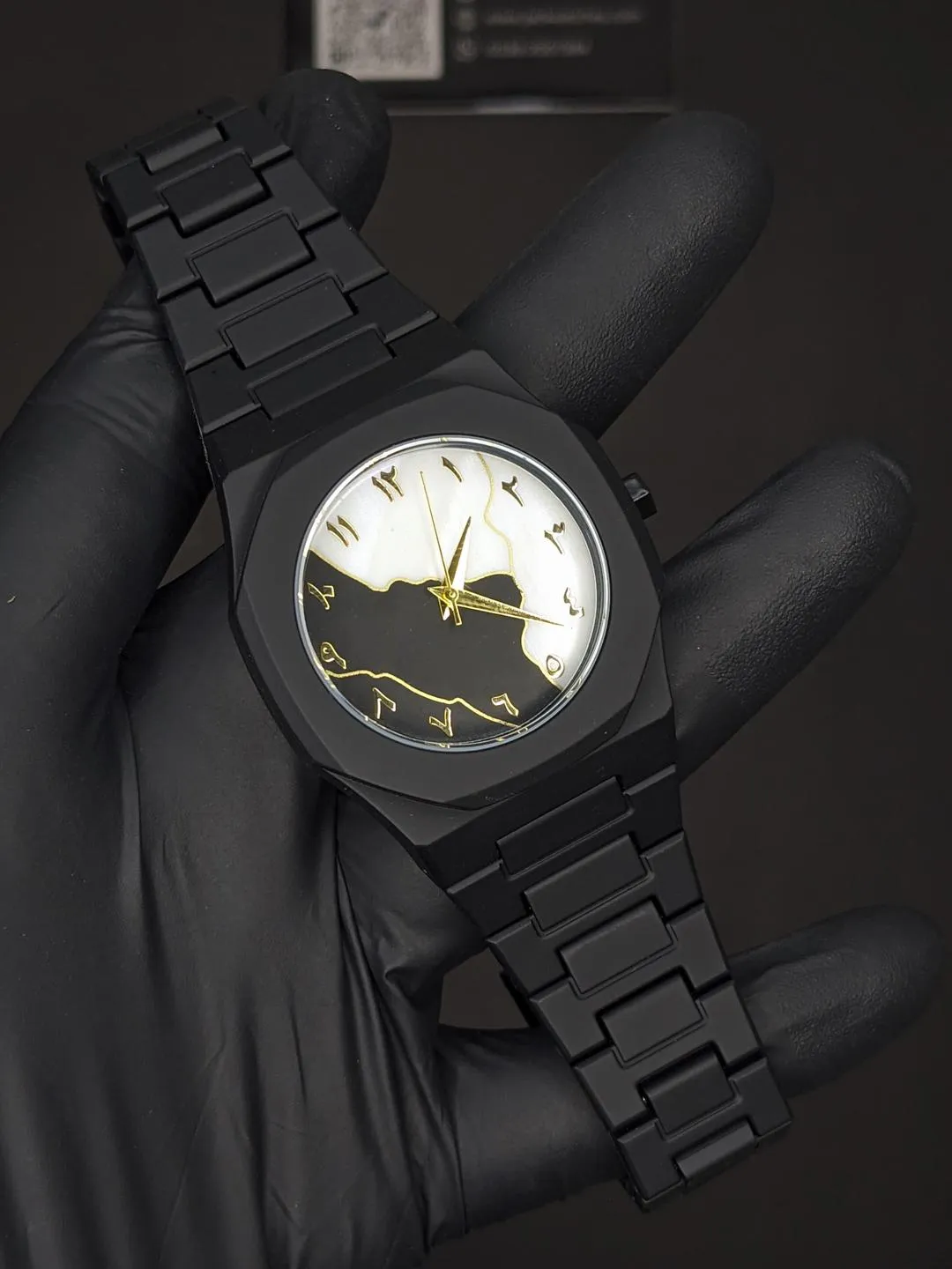 Black / Golden Dial
